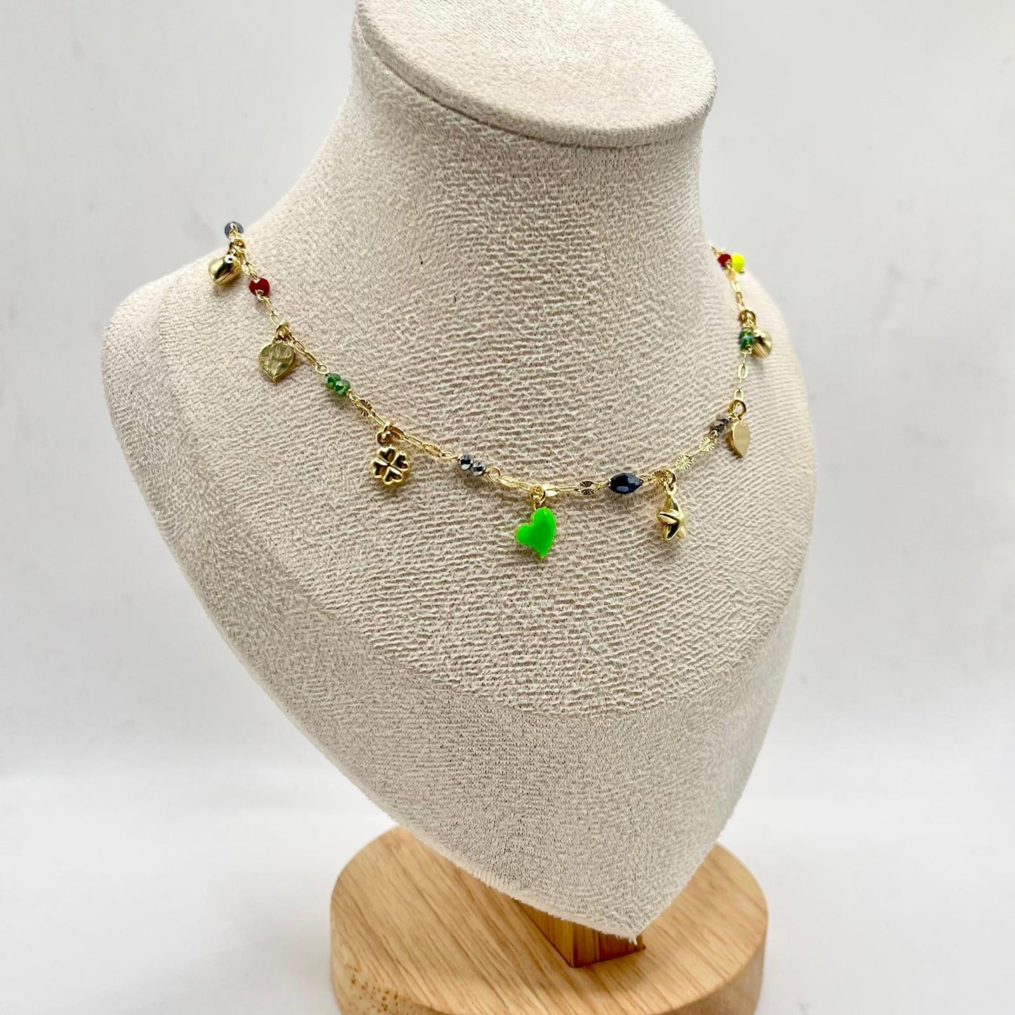 CL PERLINE COLORATE E CHARMS