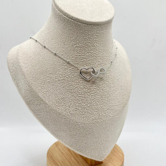 CL CUORE TRAFORATO E INFINITO