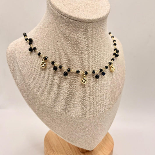 CL PERLINE NERE E CHARM QUADRIFOGLIO BOMBATO