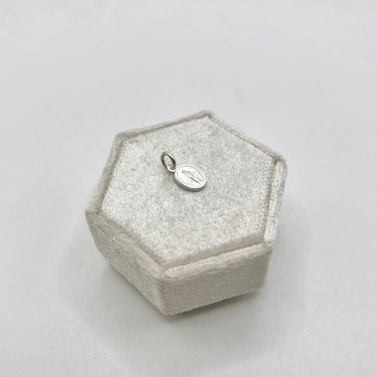 CN OVALE MADONNA 0,8X0,6 CM