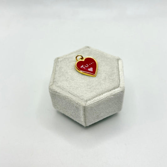 CN CUORE SCRITTA "TU" SMALTO ROSSO