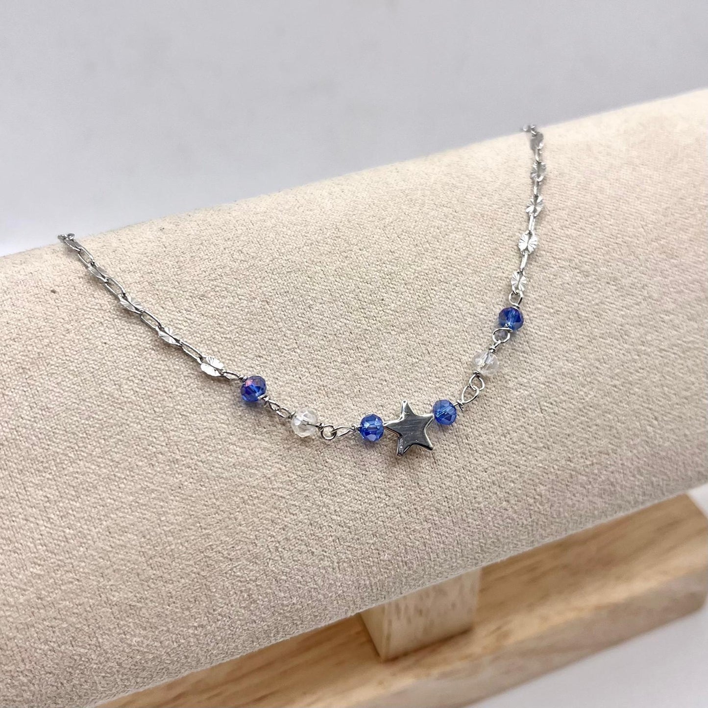 CAVIGLIERA CON ELE CENTRALE E PERLINE