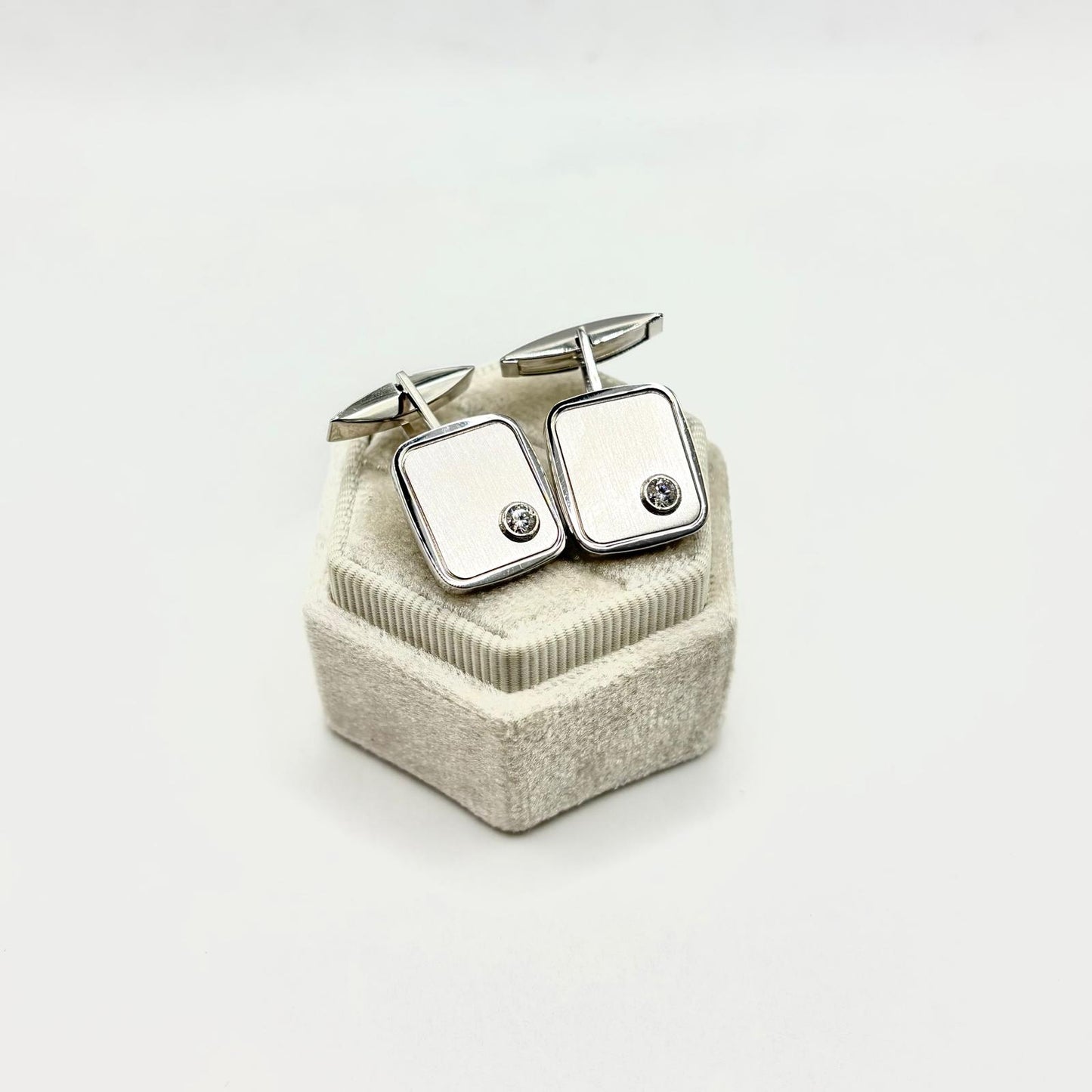 GEMELLI SATINATI CON ZIRCONE
