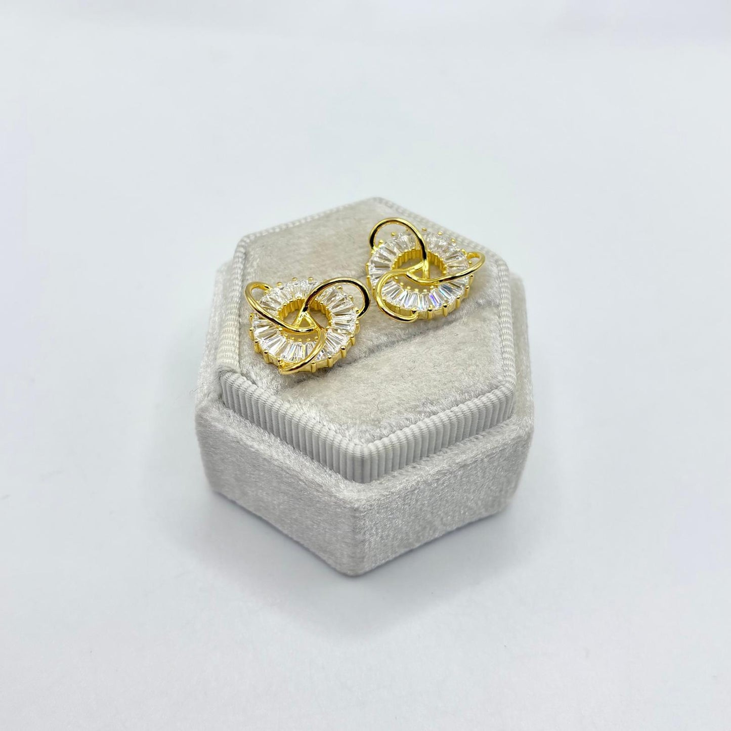 OR CERCHIO ZIRCONI E FILO INTRECCIO