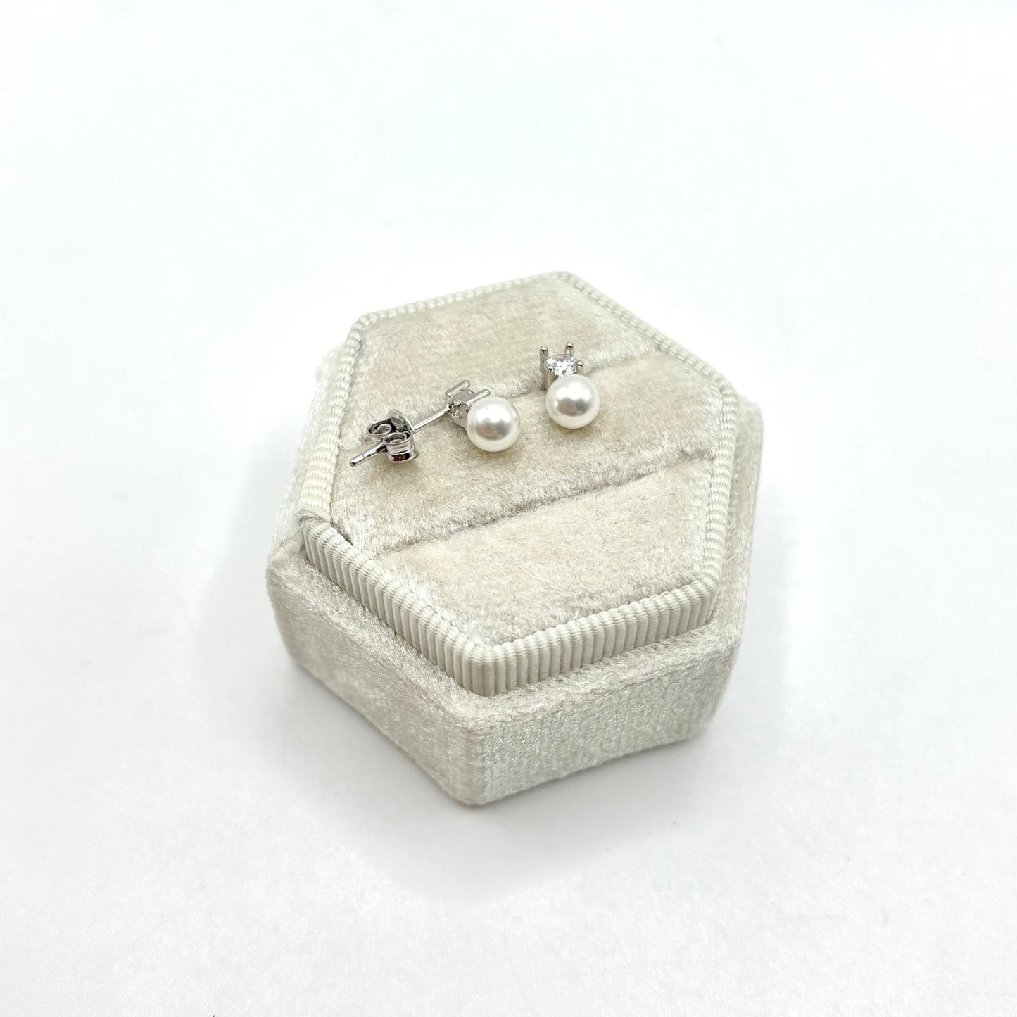 OR PERLA 5 MM E ZIRCONE