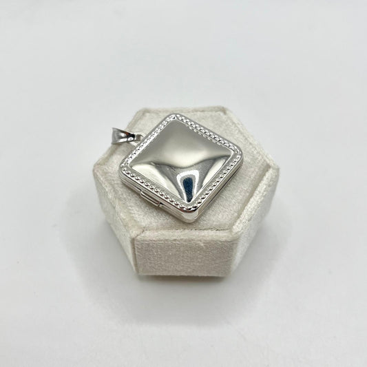 PORTAFOTO QUADRATO CON DECORO  2,4 X 2,4 CM