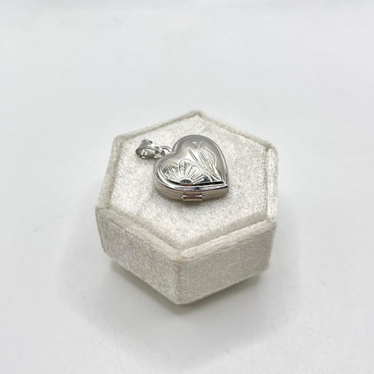 PORTAFOTO A CUORE CON DECORAZIONE FIORE 1,9 X 1,9 CM