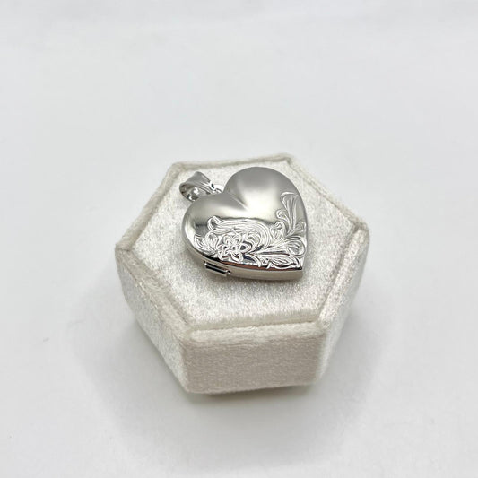 PORTAFOTO A CUORE CON DECORAZIONE FLOREALE 2,5 X 2,5 CM