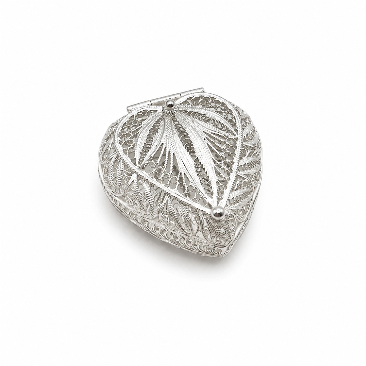 FILIGREE HEART PILL BOX 3.5 X 3.5 CM