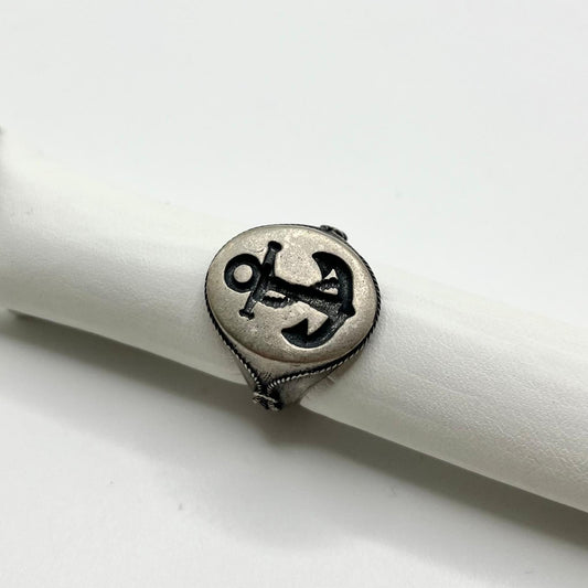 AN UOMO OSSIDATO CON ANCORA