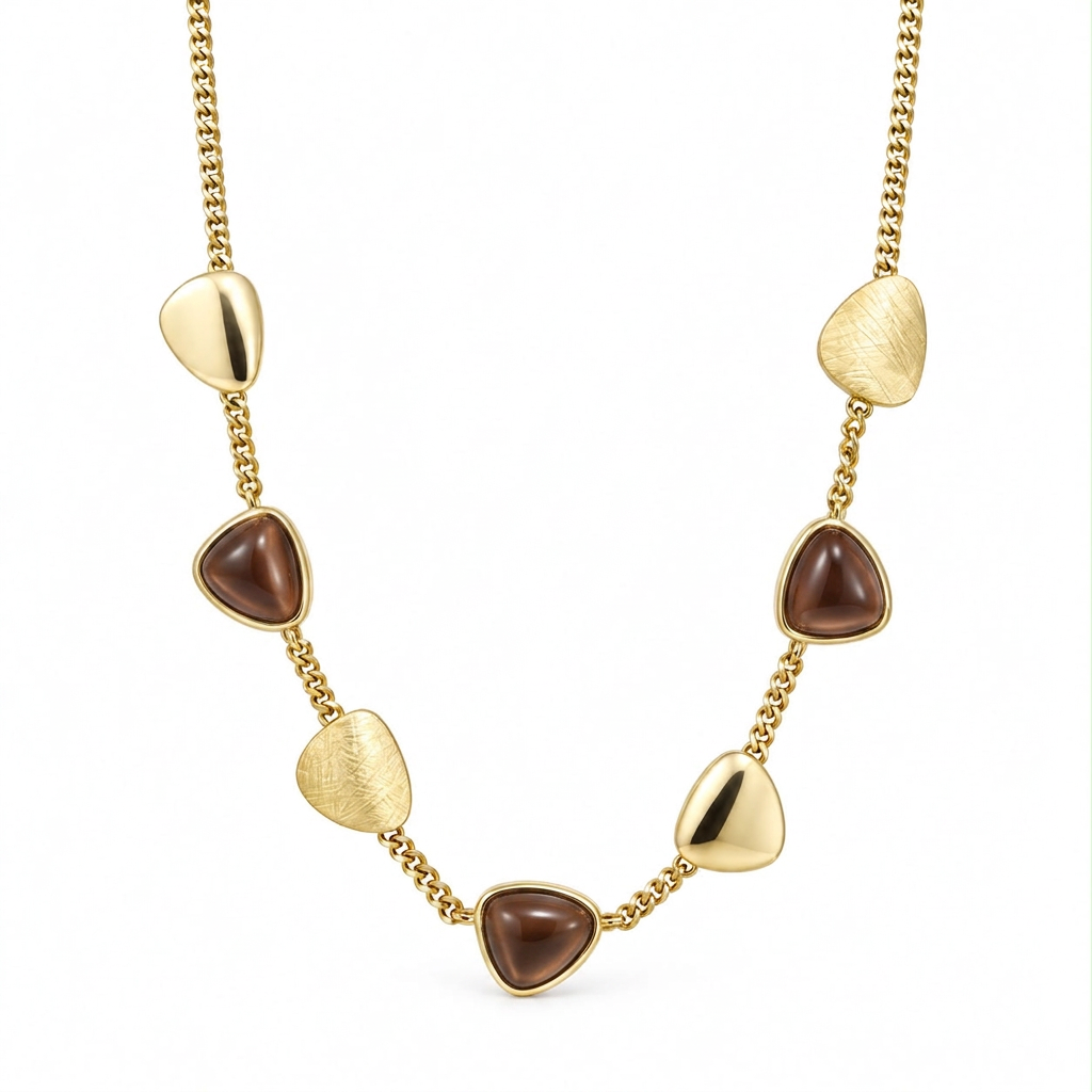 Collana con pietre marrone caldo